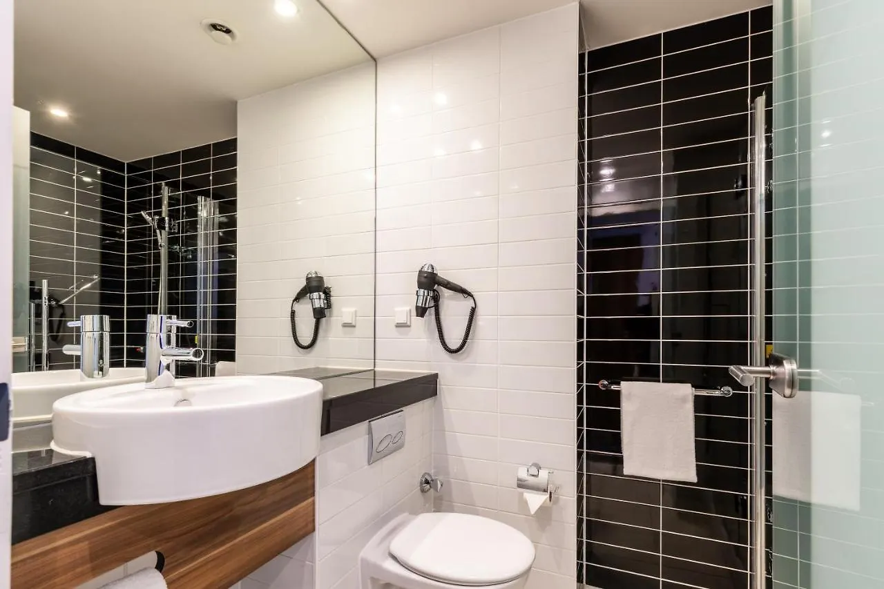 Отель Premier Inn Frankfurt City Centre Франкфурт-на-Майне
