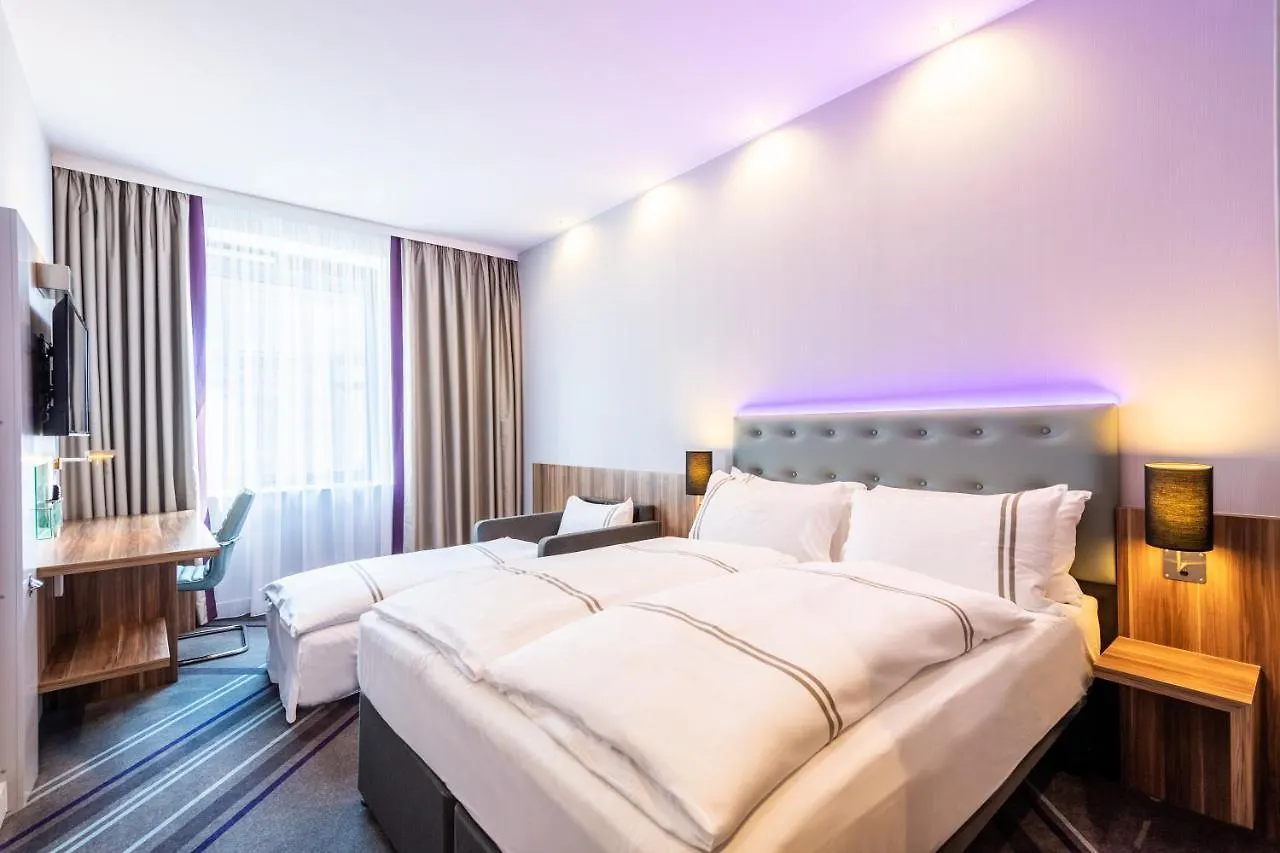 *** Отель Premier Inn Frankfurt City Centre Франкфурт-на-Майне Германия