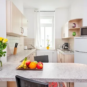 apartment-pette-c40.find-berlin-hotels.com/